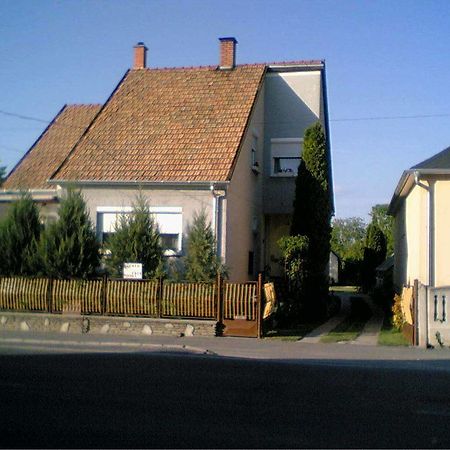 Marika Haus Hotel Bük Esterno foto